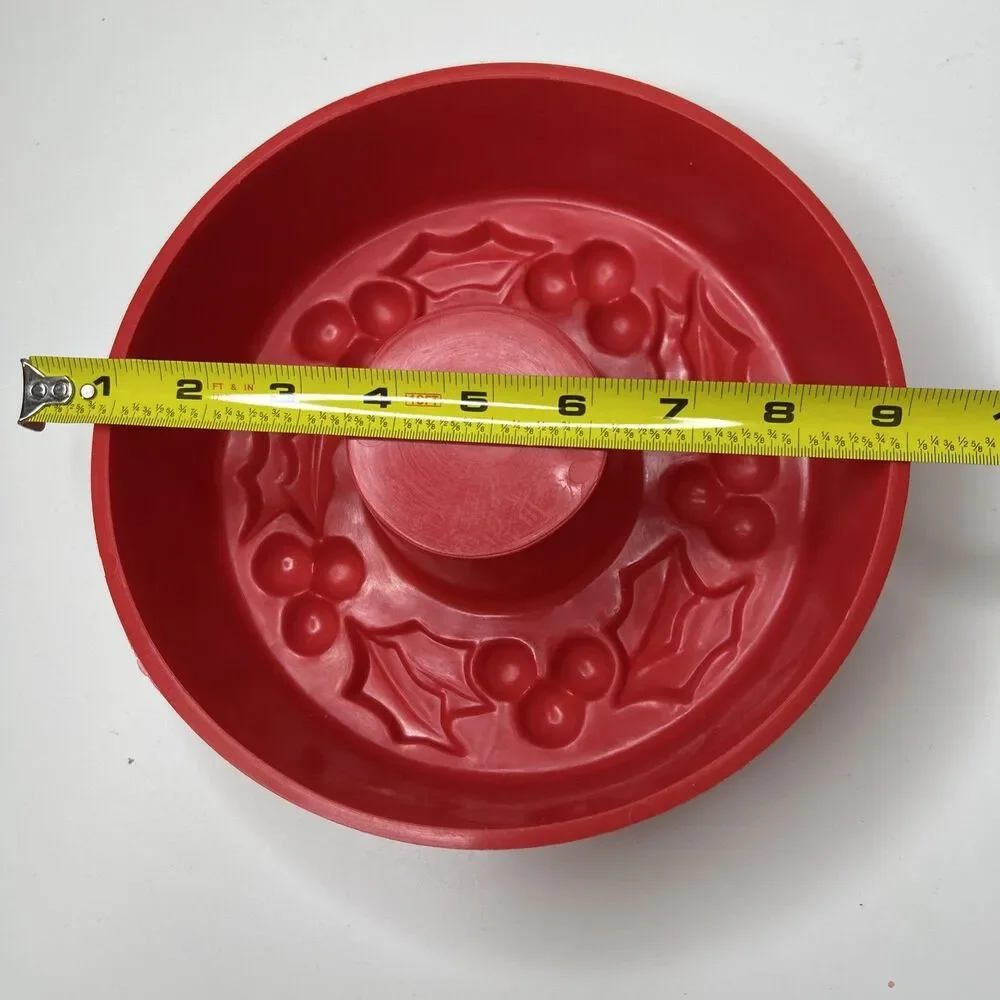 Vintage Gelatin Mold Red Christmas Wreath Shape FLAW heavy wear